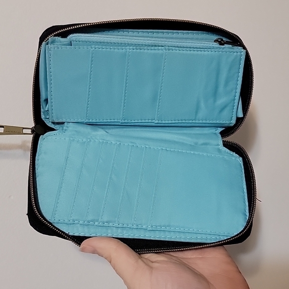 Travelon clutch black with teal inside - Picture 2 of 4